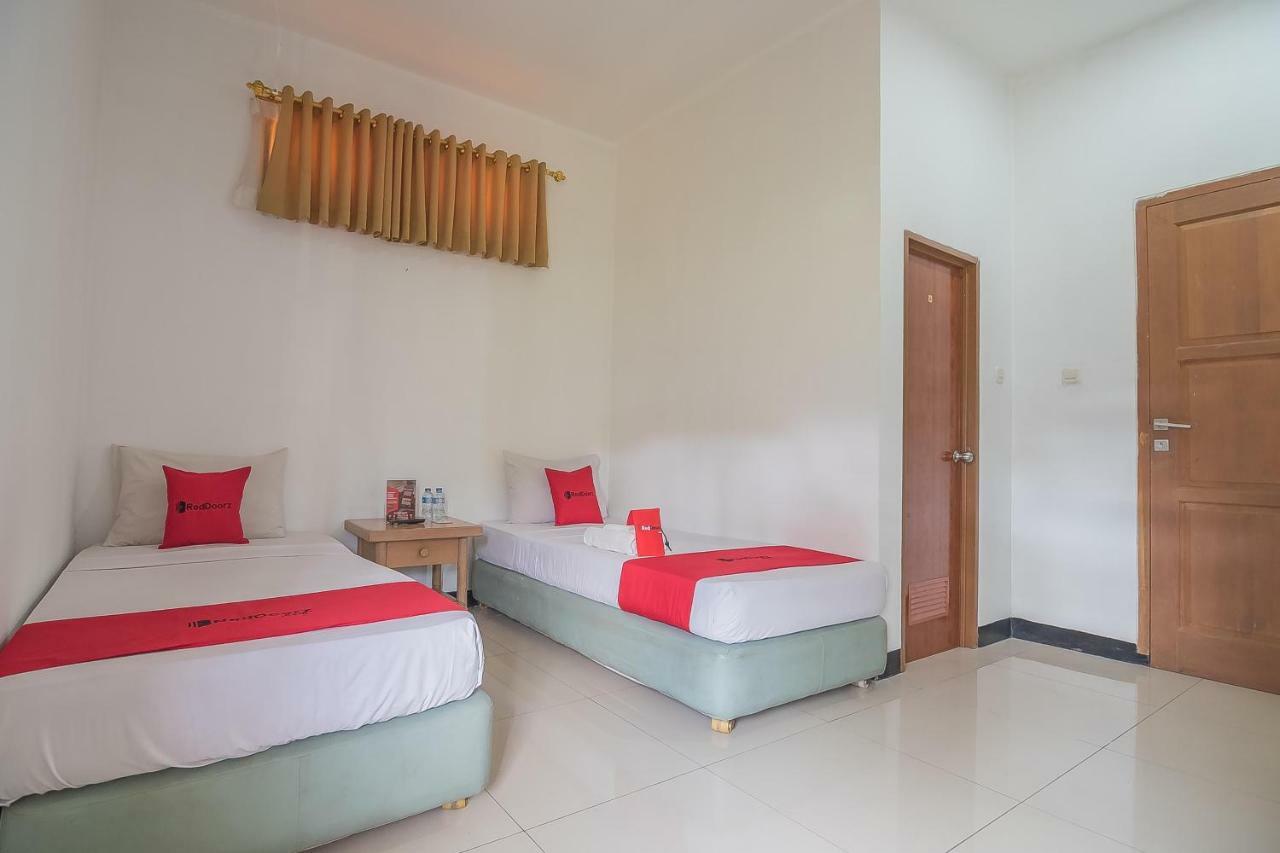 Reddoorz @ Maribaya Street 2 Wisma tamu Bandung
