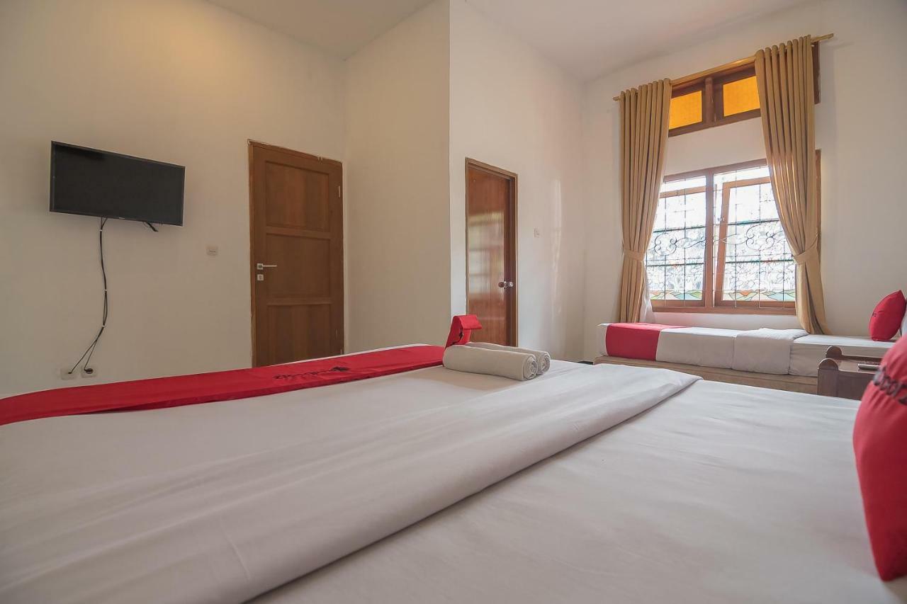 Reddoorz @ Maribaya Street 2 2* Bandung