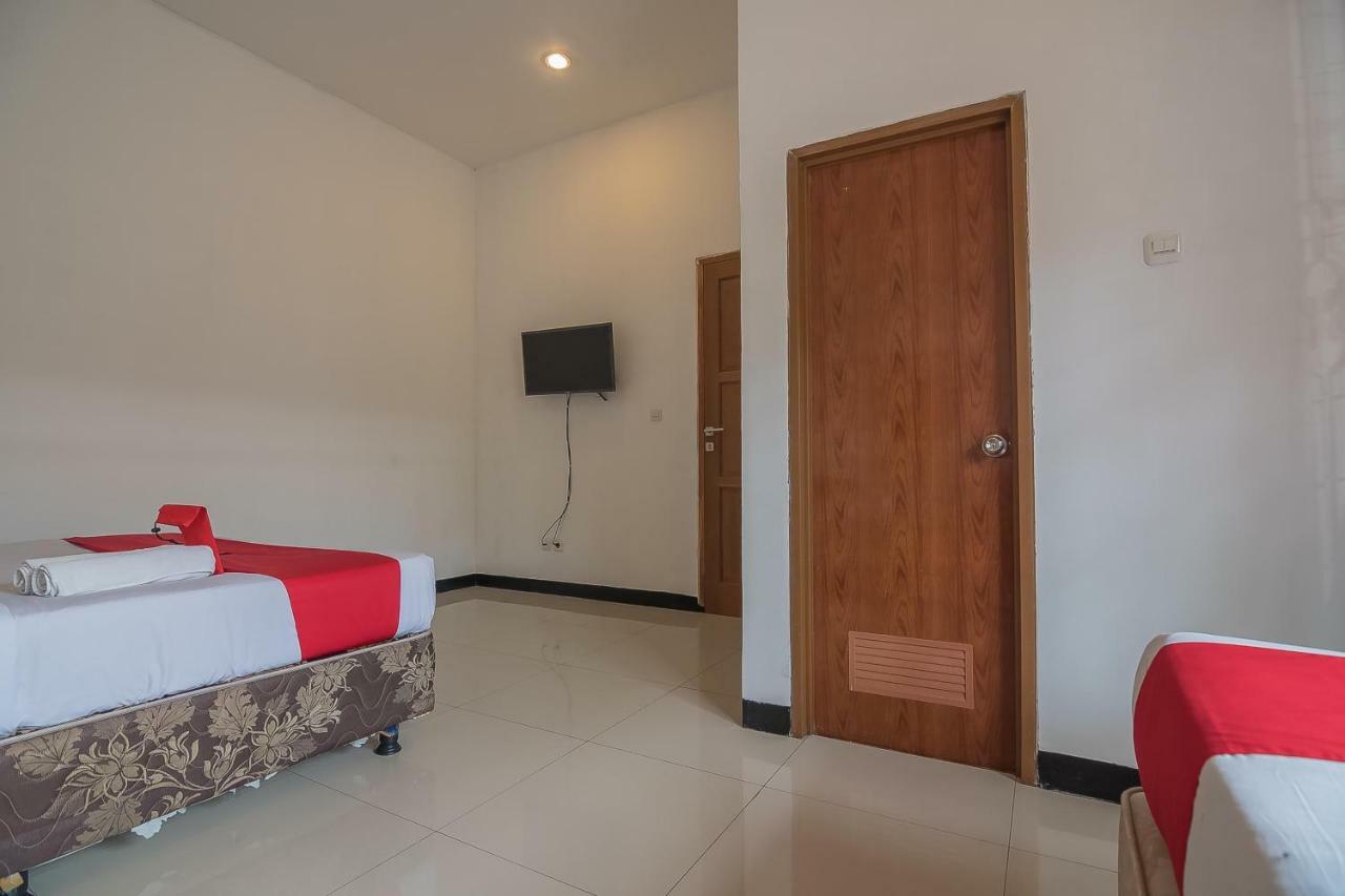 Reddoorz @ Maribaya Street 2 2*